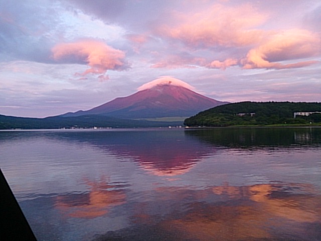 夏富士 湖畔の赤富士_c0201929_09554224.jpg