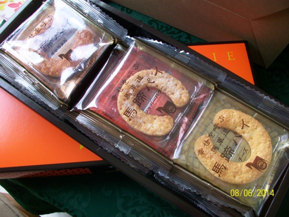ケーキ、たこやき&プールパーティの巻き♪_a0315750_06183153.jpg