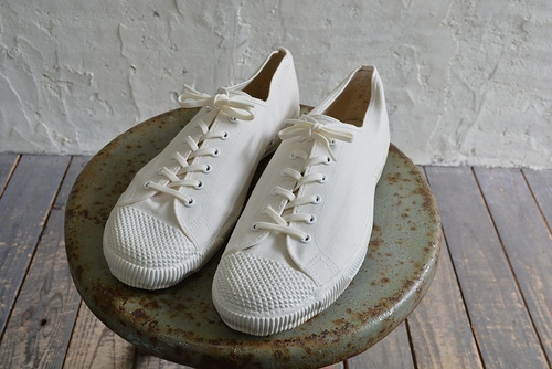 U.K. army white canvas sneaker dead stock_f0226051_1552747.jpg