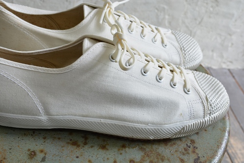 U.K. army white canvas sneaker dead stock_f0226051_15551226.jpg