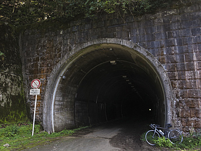 県道76号アドベンチャー 青根 犬越路隧道 丹沢湖 貧脚でも峠を目指す
