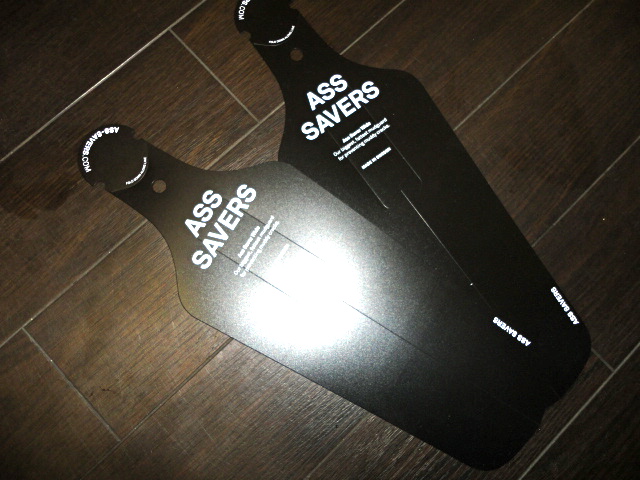 ASS SAVERS_b0189682_1511337.jpg