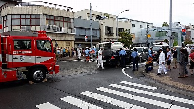 沼津でも脱法(危険)ハーブ事故か??_d0050503_881735.jpg