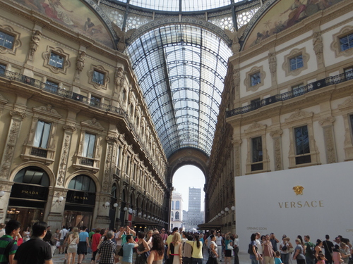 イタリアへの旅その2―ミラノドォーモ、高速列車プレミアムクラスでフィレンツェへ_e0123104_718748.jpg