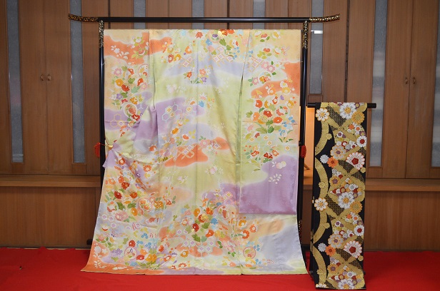 夏のふりそで展 新柄揃えてます(*^^)_d0230676_2044451.jpg
