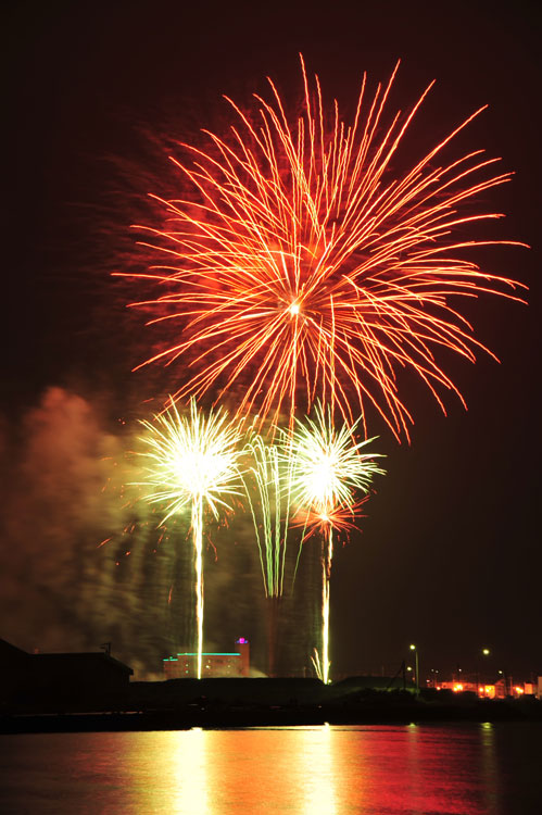 夜空に咲く花①_f0116528_205126.jpg