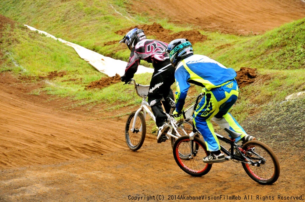 2014JBMXFシリーズ 第３戦 in上越金谷山VOL2：マスターズ決勝　動画あり_b0065730_9263728.jpg