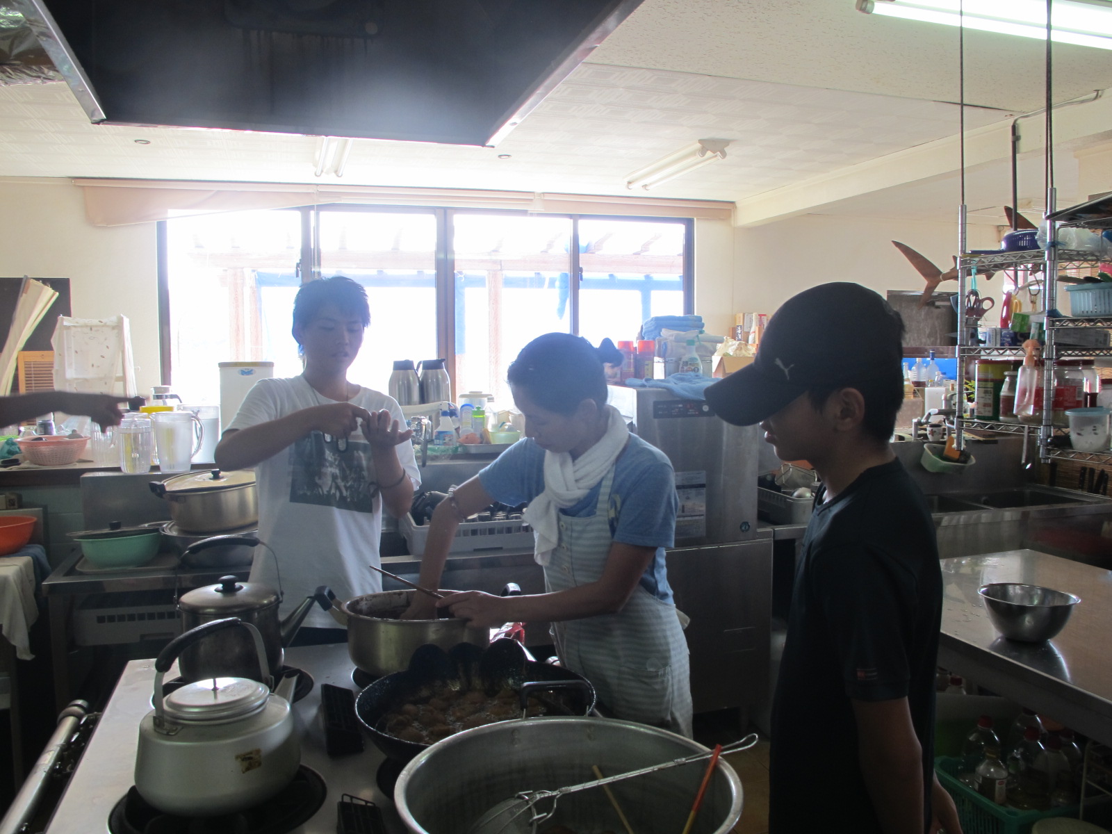 8月12日 夏休みのよしまる荘(営業中)。_b0158746_16411771.jpg