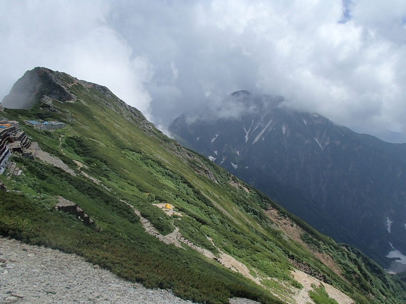 後立山縦走6　唐松岳頂上山荘へ_b0276758_163221100.jpg