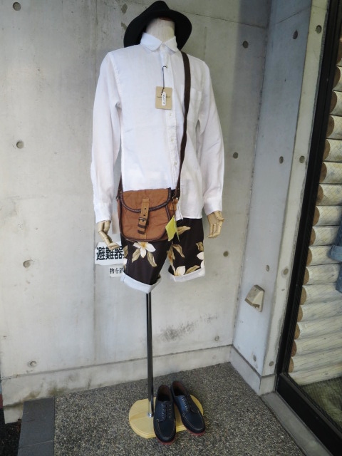 LINEN WHITE L/S SHIRTS ・・・ 今時期よりの人気定番品です★★★_d0152280_2112695.jpg