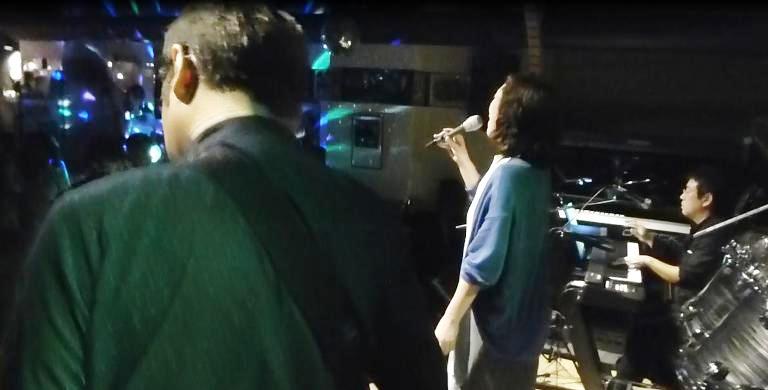 カラフル夏の2デイズライブ@Cavern Beat、初日のライブレポ!_e0188087_0272441.jpg