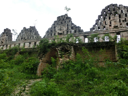 Uxmal　ウシュマル暴風雨_b0129832_23195320.jpg