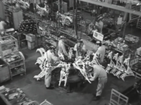 本日の配信映画は「4つの駒」_b0115553_1058191.png