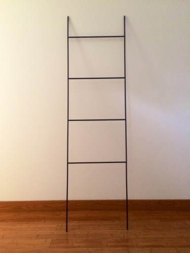 Ladder coat rack_b0148853_17591087.jpg