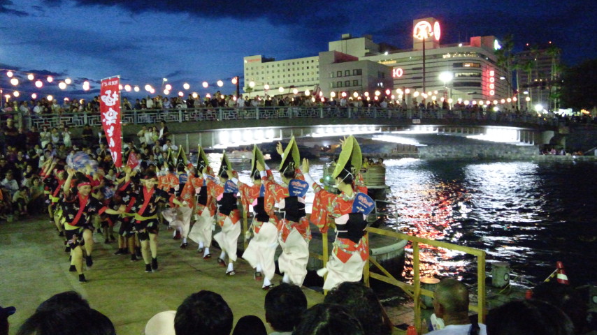 阿波踊り２０１４、阿波踊り堪能！：徳島の阿波踊りは、宝塚歌劇とは逆だった！？_e0171614_827249.jpg