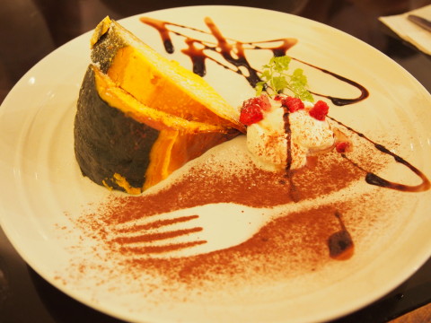 まるごとかぼちゃのクリームチーズケーキ:TUBE LANE(弘前市)_b0147224_20392670.jpg