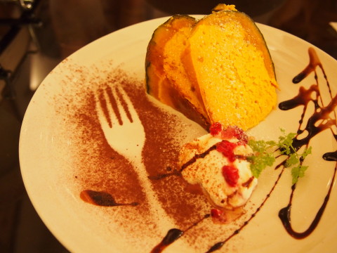 まるごとかぼちゃのクリームチーズケーキ：TUBE LANE（弘前市）_b0147224_20403939.jpg
