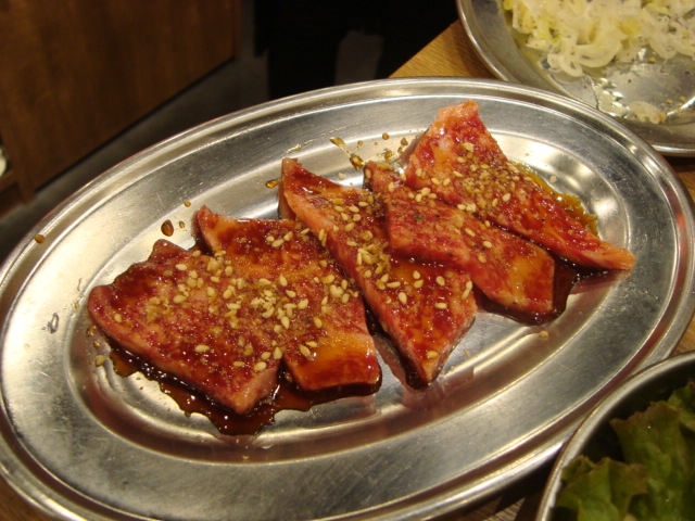 吉祥寺「大阪焼肉・ホルモン　ふたご」へ行く。_f0232060_1311031.jpg