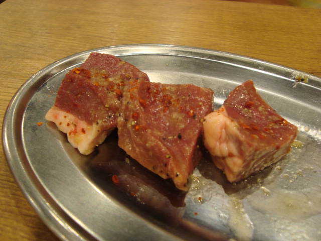 吉祥寺「大阪焼肉・ホルモン　ふたご」へ行く。_f0232060_139970.jpg