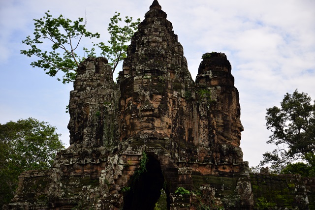 2014.7.21　Angkor Wat　３　アンコール・トム　バイヨン寺院　１_f0046614_14125394.jpg