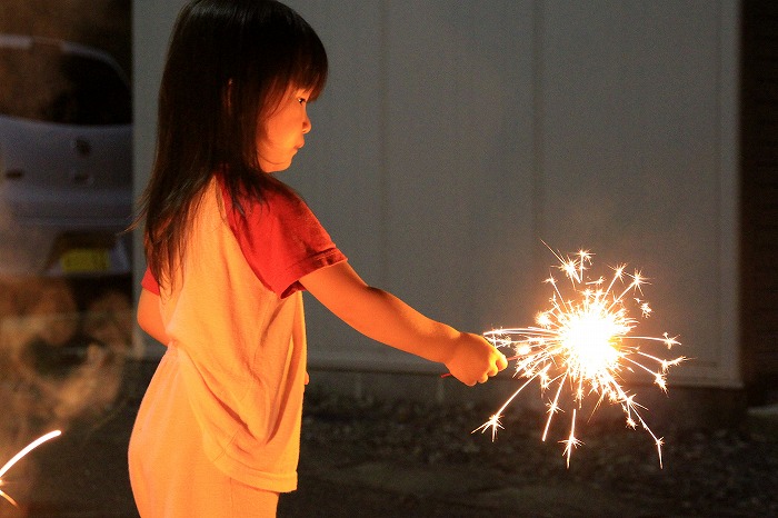 庭で花火 暮らしの中で