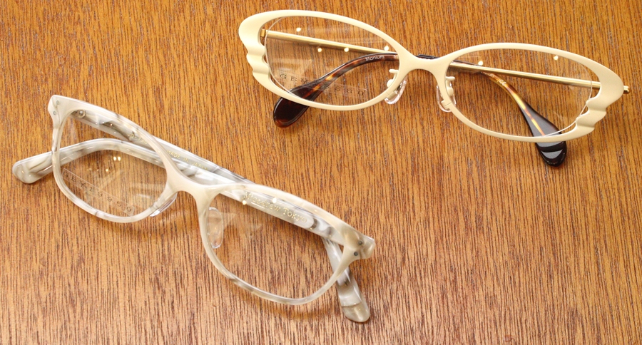 「White glasses」_f0208675_15304726.jpg