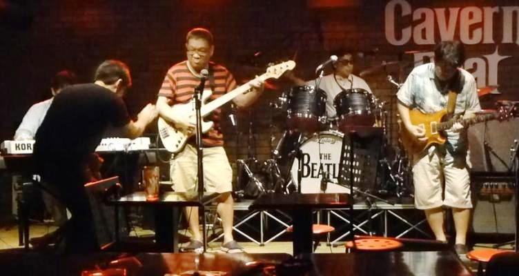 カラフル夏の2デイズライブ@Cavern Beat、2日目のライブレポ!_e0188087_23155151.jpg