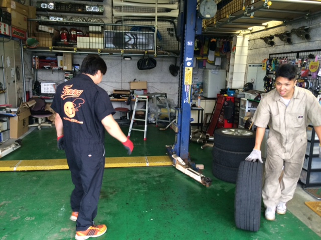 8月19日 お盆明けのトミーモータース!!_b0127002_21353714.jpg