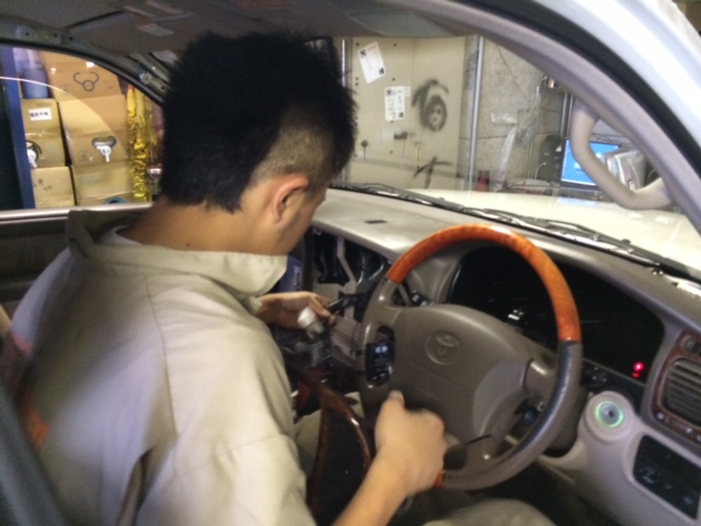 8月19日 お盆明けのトミーモータース!!_b0127002_2138413.jpg