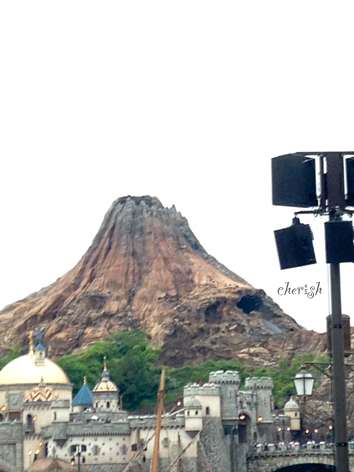 そうだ、東京ディズニーランドへ行こう!_b0208604_20312918.jpg