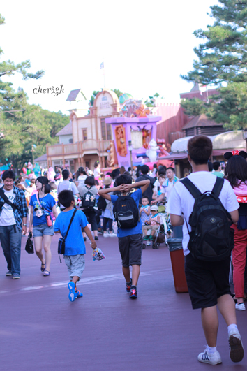 そうだ、東京ディズニーランドへ行こう!_b0208604_20404500.jpg
