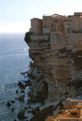 サンフローラルの港　コルシカ コルシカ島 (5) サン・フロラン | ニース・コート・ダジュールの