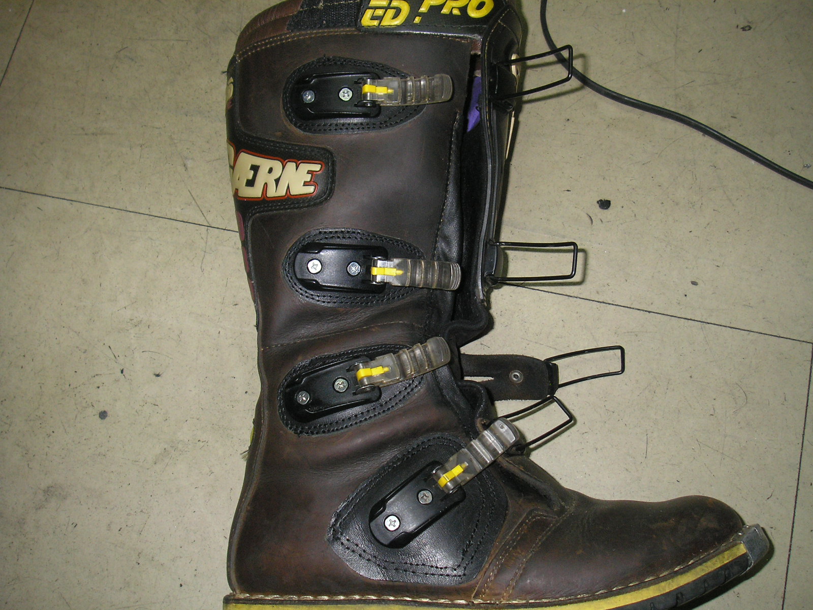 GAERNE ブーツの修理_e0218639_10273053.jpg