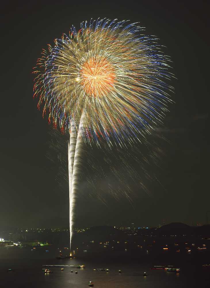 関門海峡花火大会_e0106689_16201287.jpg