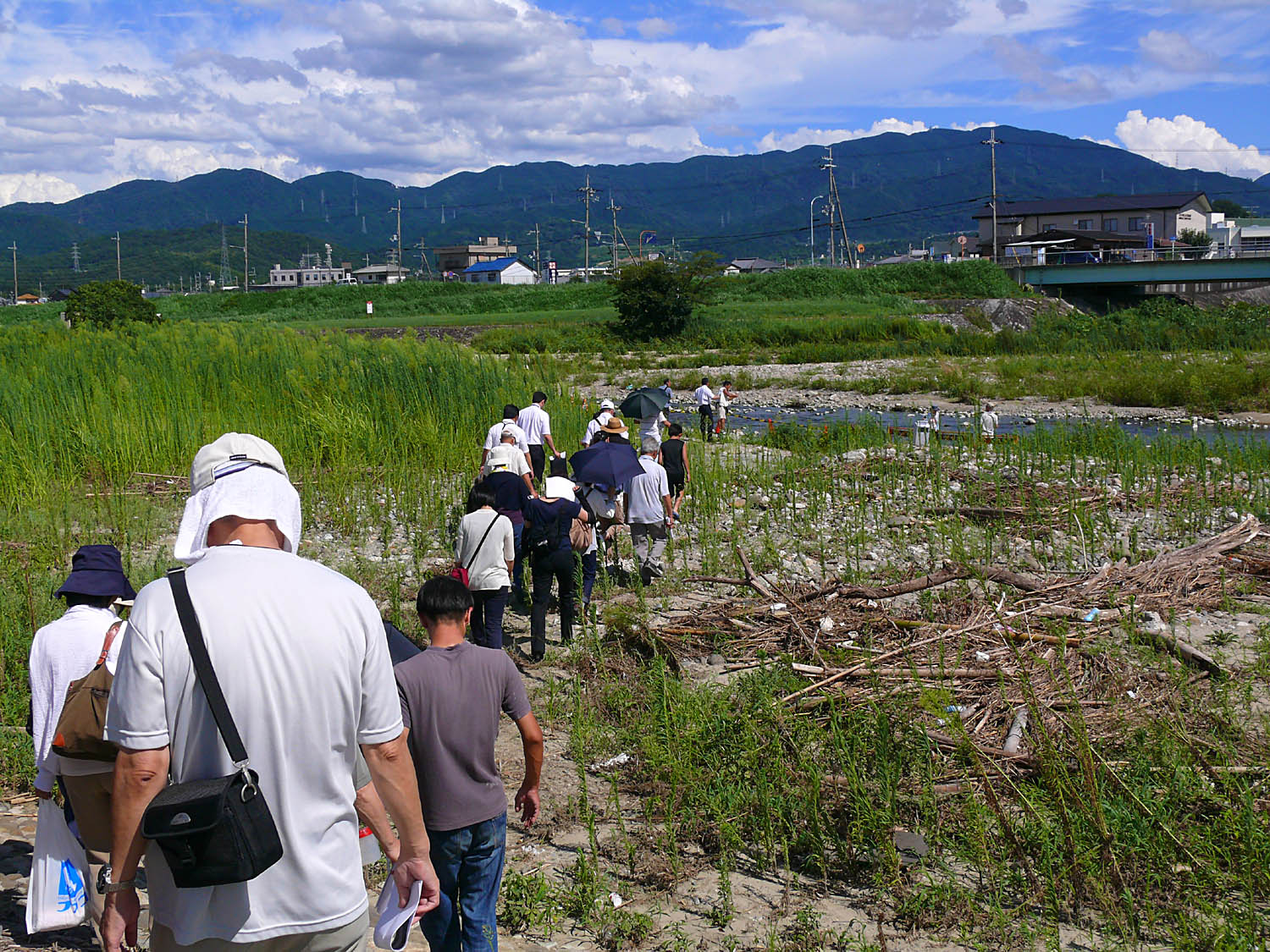 アケボノゾウ足跡化石の見学会_f0215767_1702541.jpg