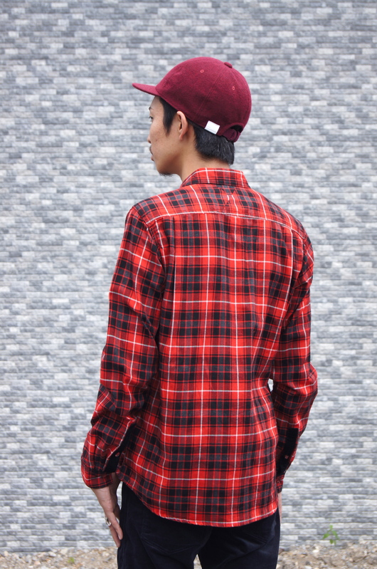 White Mountaineering - CONTRAST SWEAT!!_f0020773_204733.jpg