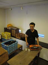 本日より、R+坂「ふるいもの・いろ・いろ」スタート!_c0218903_7463550.jpg