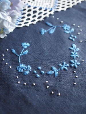 お花刺繍のバンブーバック_d0240207_13493286.jpg