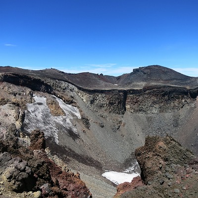 子連れ富士登山2014(5) 富士宮ルート お鉢巡り＆剣ヶ峰_a0000912_3422789.jpg