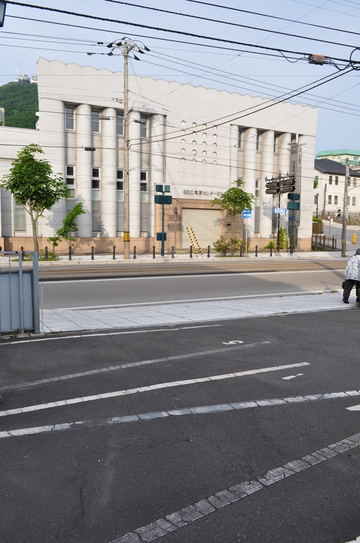 函館末広町の旧百十三銀行本店(建築家・関根要太郎函館作品再訪、その4)_f0142606_20524189.jpg