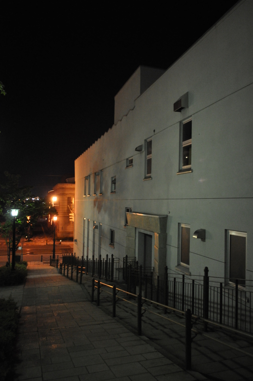 函館末広町の旧百十三銀行本店(建築家・関根要太郎函館作品再訪、その4)_f0142606_2215848.jpg