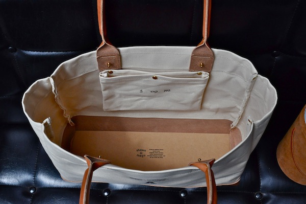 canvas tote white x camel_b0172633_9561581.jpg