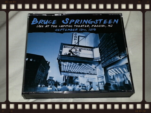 BRUCE SPRINGSTEEN & THE E-STREET BAND / LIVE AT THE CAPITOL THEATER,PASSAIC,NJ_b0042308_0143126.jpg