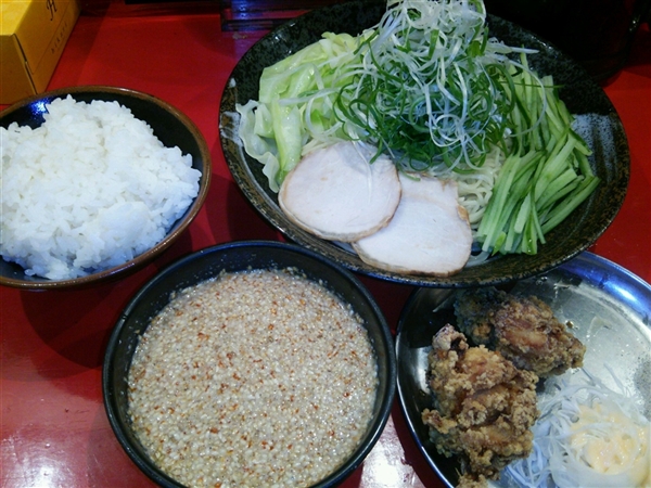 ラーメン屋巡り81と82_f0037753_00014363.jpg