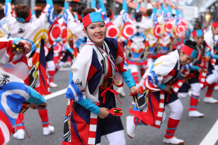 第61回よさこい祭り 本祭１日目 帯屋町筋 その1_a0077663_88754.jpg