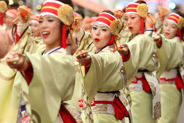 第61回よさこい祭り 本祭１日目 ほにや その2_a0077663_95171.jpg