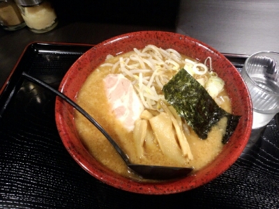 ラーメン中毒の女_c0158573_1594229.jpg