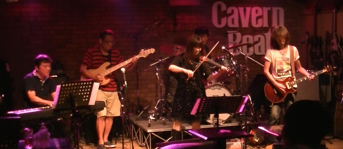 カラフル夏の2デイズライブ@Cavern Beat、2日目のライブレポ！_e0188087_21132998.jpg
