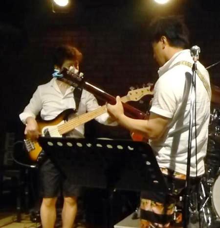 カラフル夏の2デイズライブ@Cavern Beat、2日目のライブレポ!_e0188087_21225473.jpg