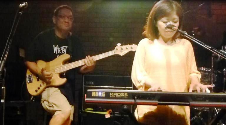 カラフル夏の2デイズライブ@Cavern Beat、2日目のライブレポ!_e0188087_21474094.jpg